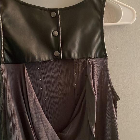 Double Zero Cutout Back Hi low tank - Picture 7 of 13